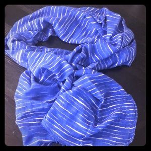 EUC Gap Lightweight Scarf